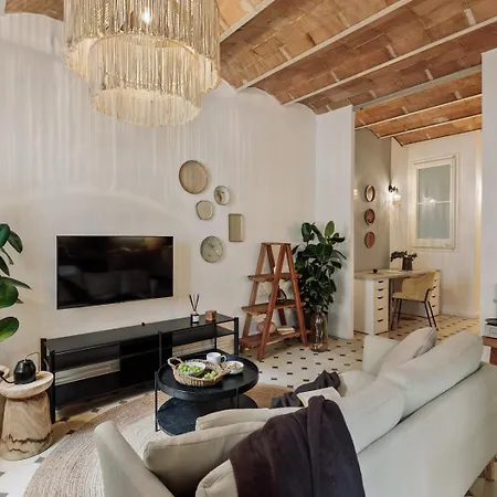 Cape - 2 Bedrooms In Gracia Apartment *