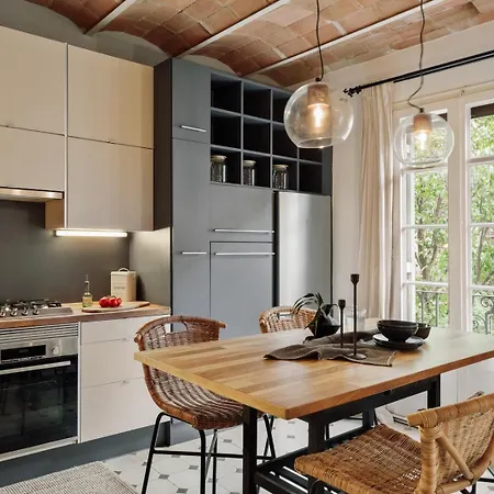 Cape - 2 Bedrooms In Gracia Barcelona