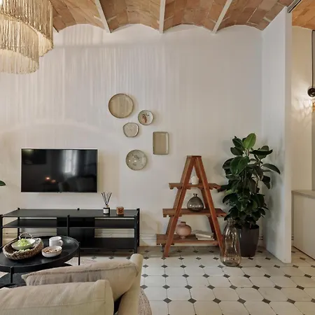 Cape - 2 Bedrooms In Gracia Apartment *