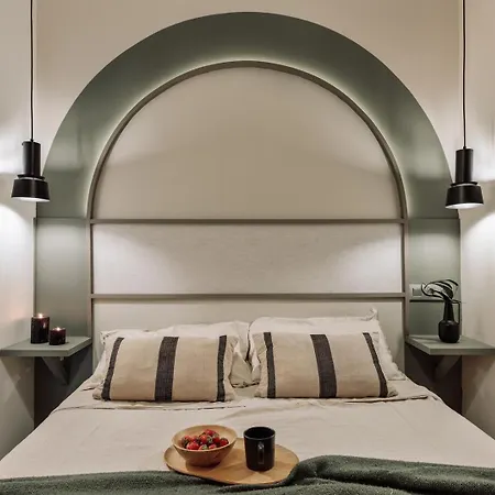 Apartment Cape - 2 Bedrooms In Gracia Barcelona